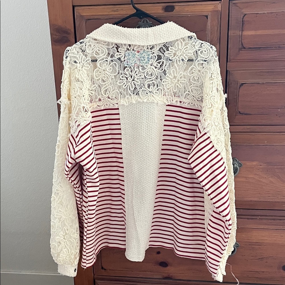 POL White Lace Textured Top With Red Stripes Size Large NWOT - Picture 6 of 10